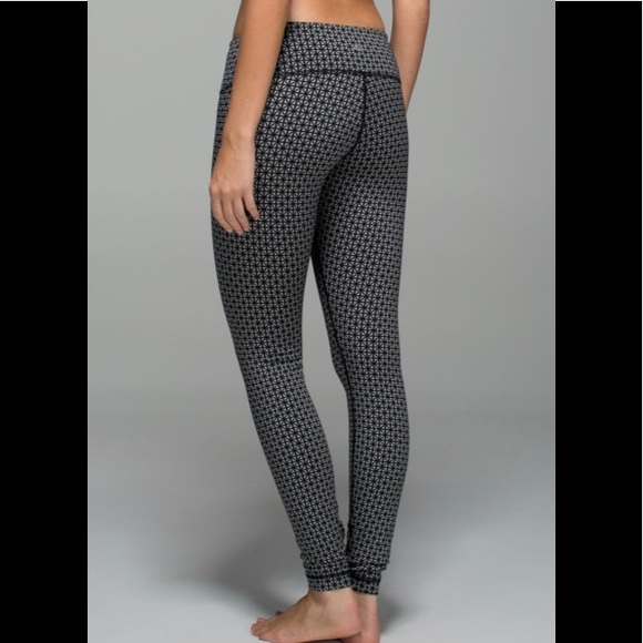 Lululemon sz 8 Wunder Under Geometric leggings - Picture 4 of 13
